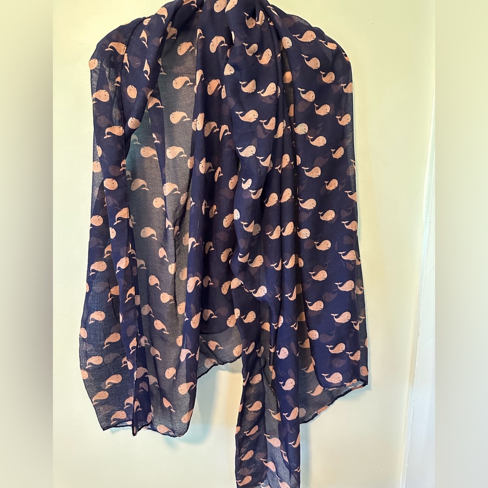 Whale scarf